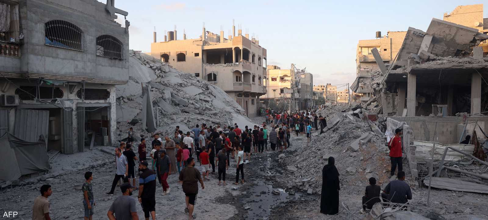 إسرائيل ألقت قنابل ثقيلة على قطاع غزة