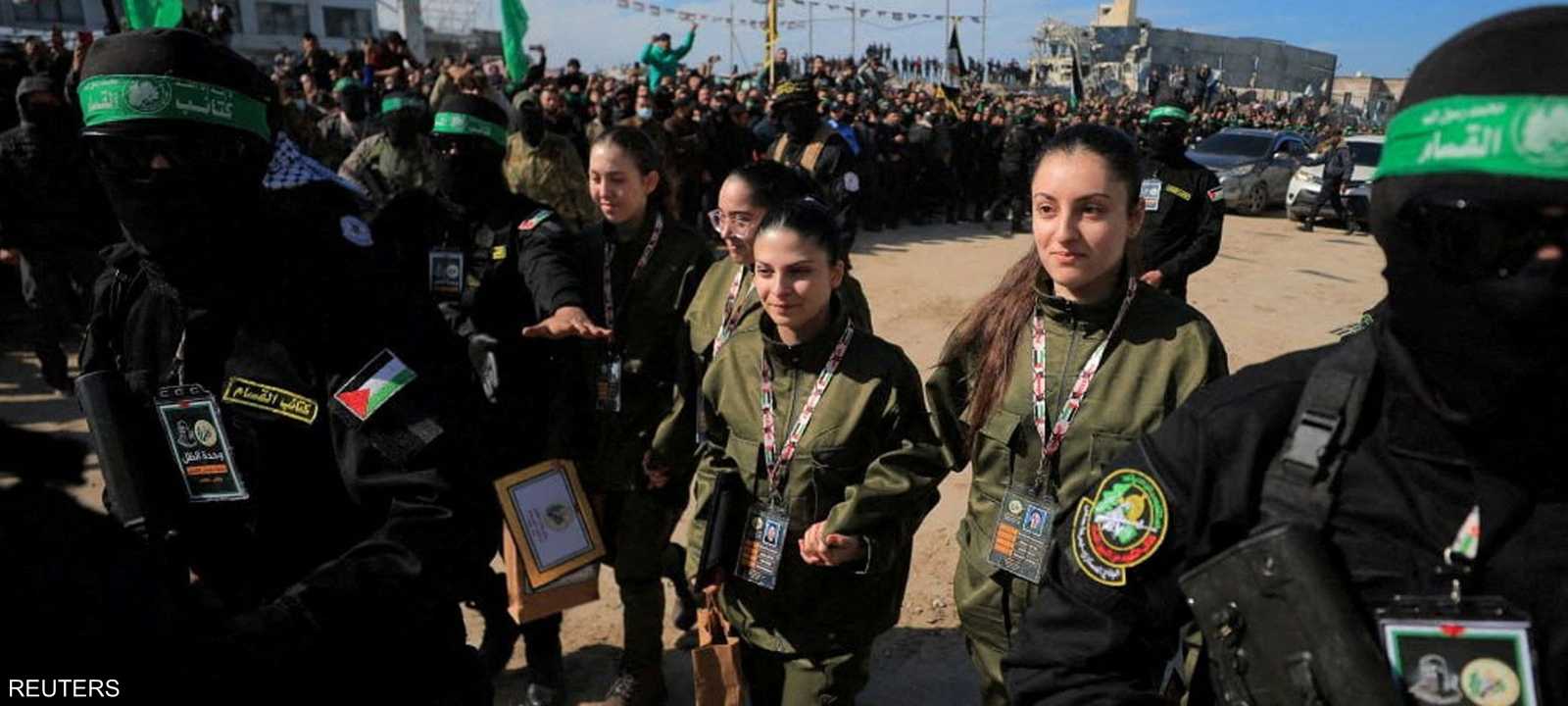 أطلقت "حماس" السبت سراح 4 مجندات إسرائيليات