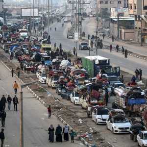قرب ممر نتساريم أثناء انتظار العبور إلى شمال قطاع غزة