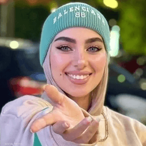 البلوغر هدير عاطف