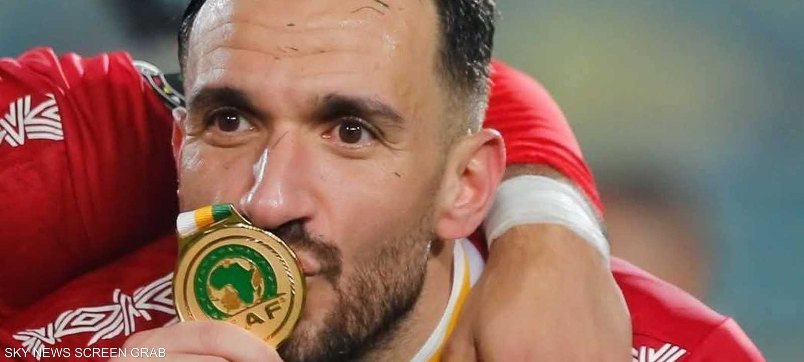 أسطورة الأهلي علي معلول