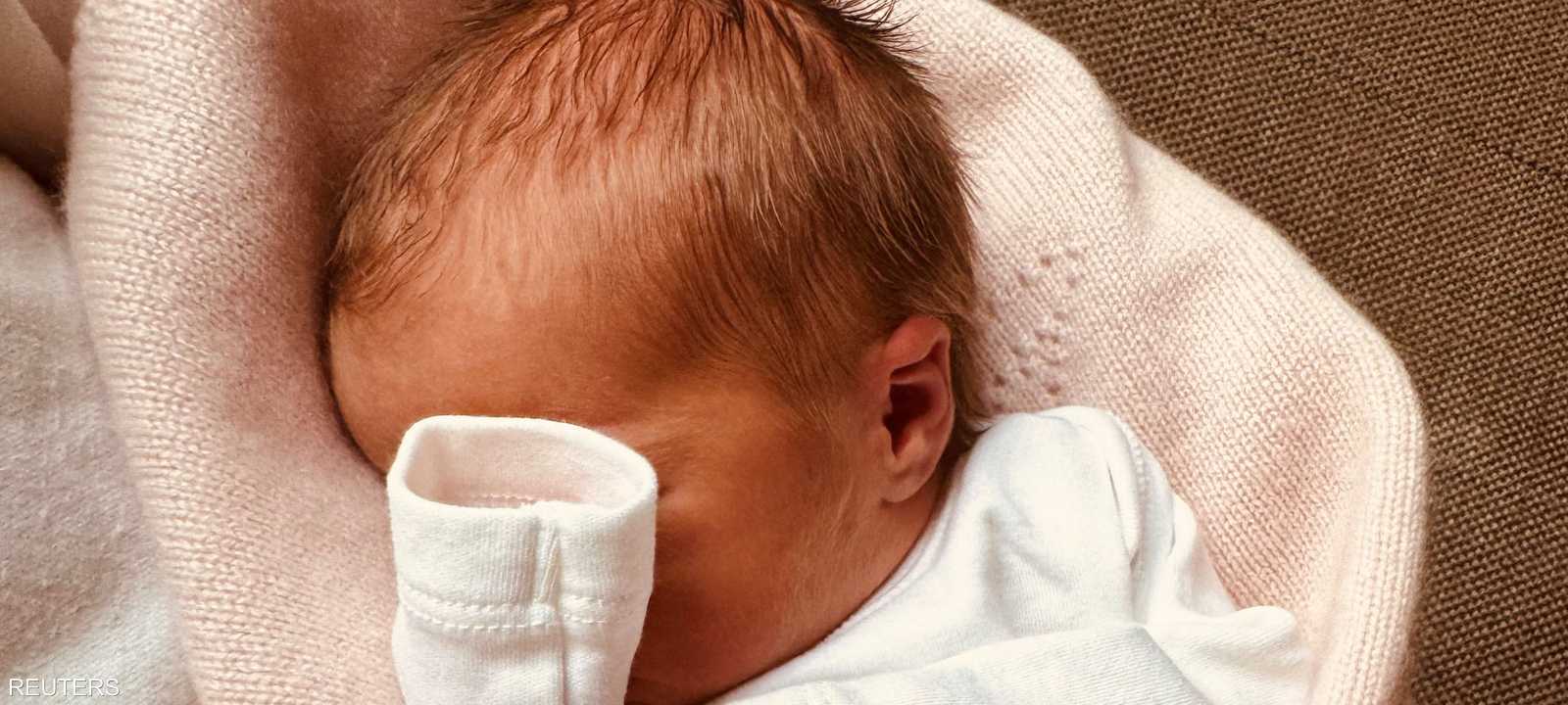 وضعت بياتريس مولودتها أثينا قبل أسابيع من الموعد المحدد