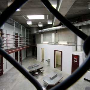 سجون السلفادور مكتظة وخطيرة