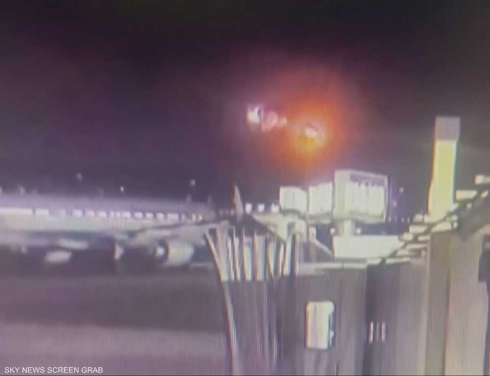 إعادة فتح مطار رونالد ريغان أمام المسافرين بعد حادث الاصطدام