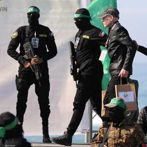 حماس تُنهي الدفعة الرابعة والمفاوضات تزداد تعقيدًا