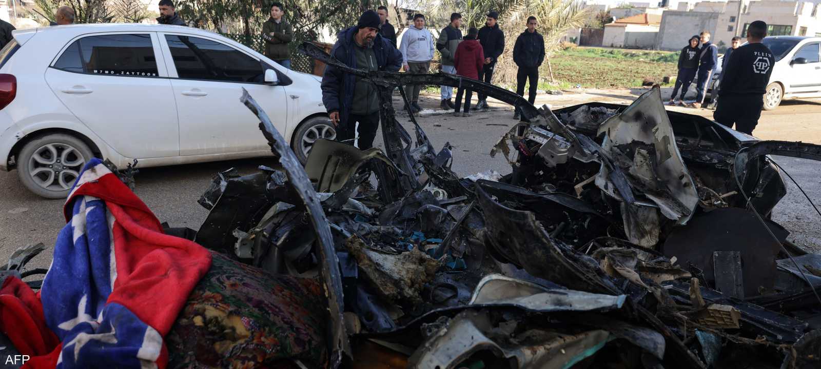 مسيرة إسرائيلية قصفت مركبة ما أدى لمقتل شخصين وإصابة آخرين