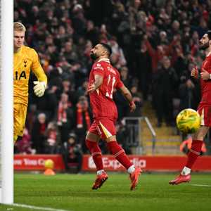 صلاح صنع الهدف الأول وسجل الثاني لليفربول