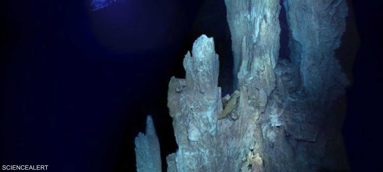 المدينة المفقودة تحت الماء