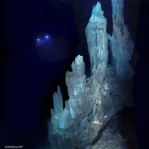 المدينة المفقودة تحت الماء