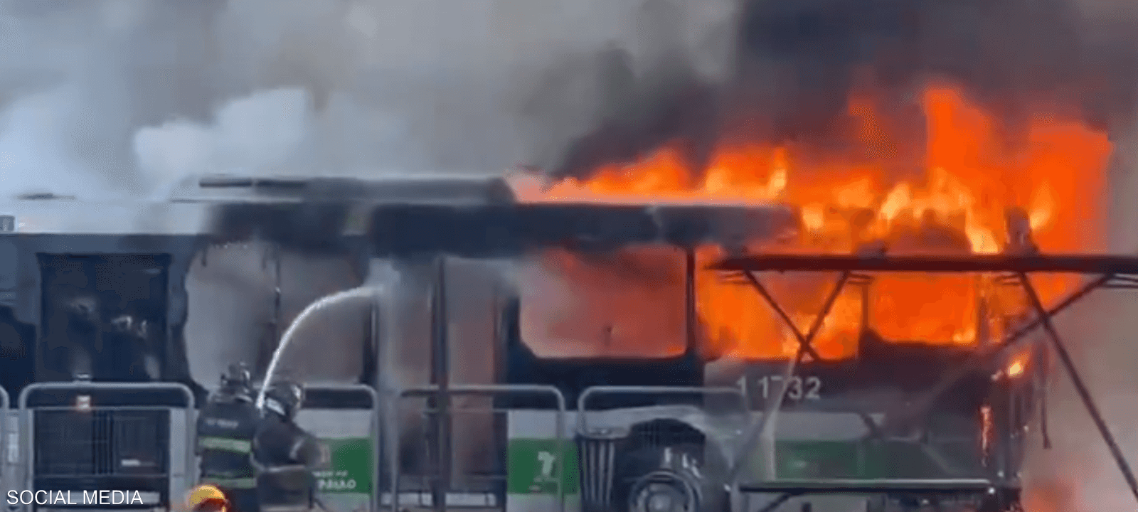 تحطم طائرة صغيرة على شارع في سان باولو