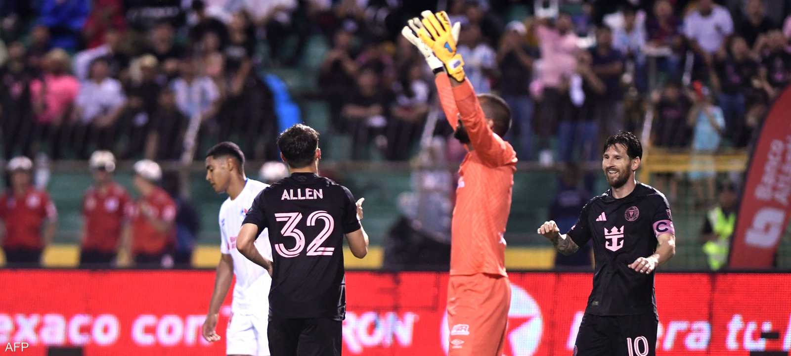 ميسي تألق أمام أوليمبيا