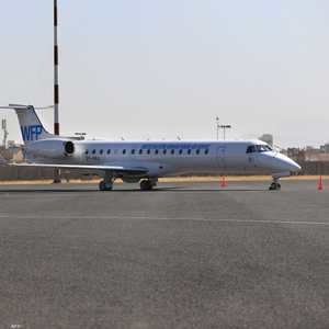 طائرة تابعة لبرنامج الأغذية العالمي بمطار صنعاء