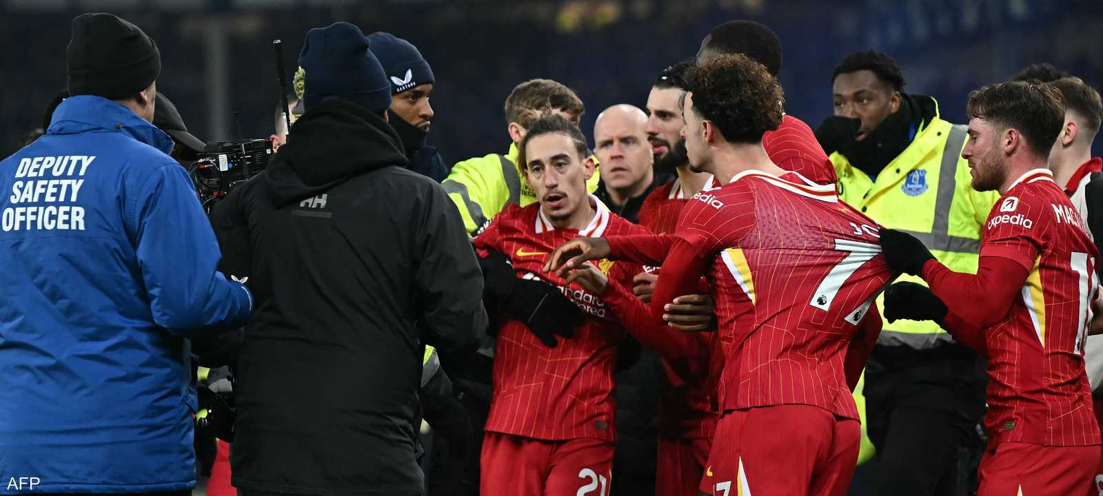 اندلعت مشاجرة في نهاية آخر ديربي ميرسيسايد