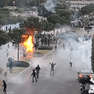 يتهم حزب الله باستغلال مطار بيروت في عمليات تهريب أموال