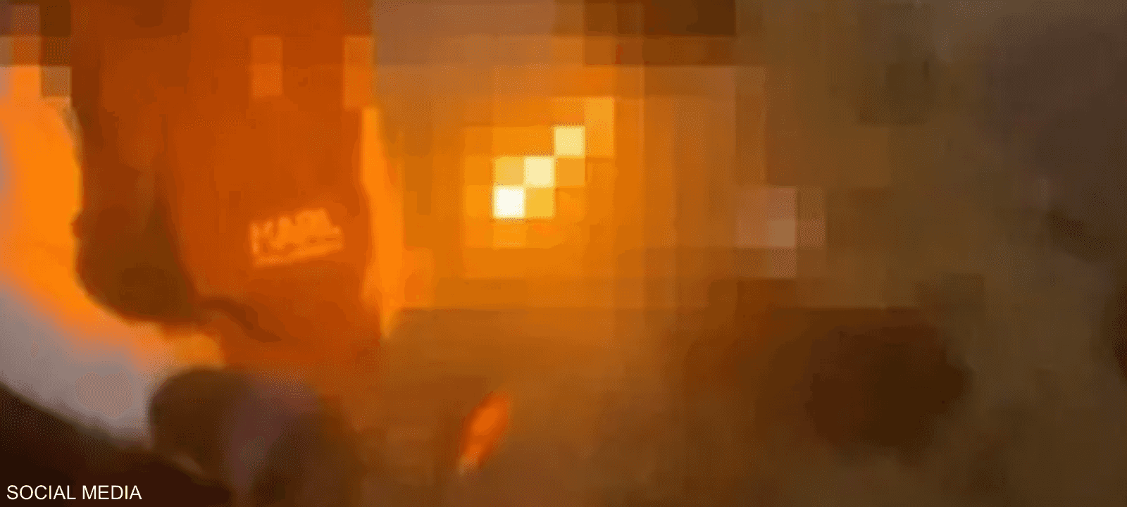 قرر الشاب خوض مغامرة غير محسوبة المخاطر