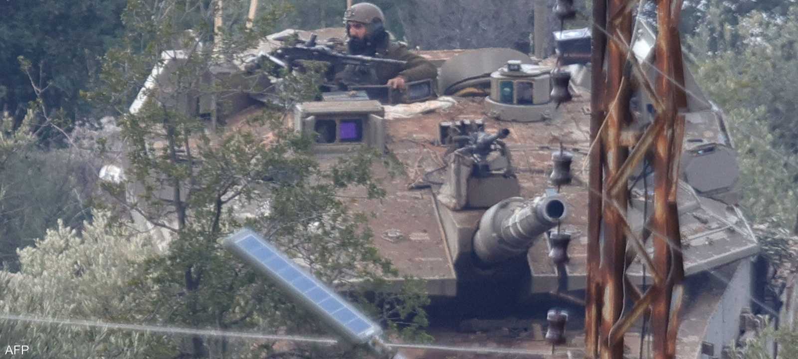 دبابة إسرائيلية في جنوب لبنان.. أرشيفية