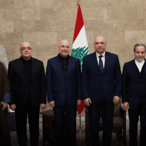 خلال استقبال الرئيس اللبناني للوفد الإيراني في قصر بعبدا