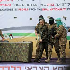 مراسم حماس لتسليم الرهائن تثير غضب نتنياهو