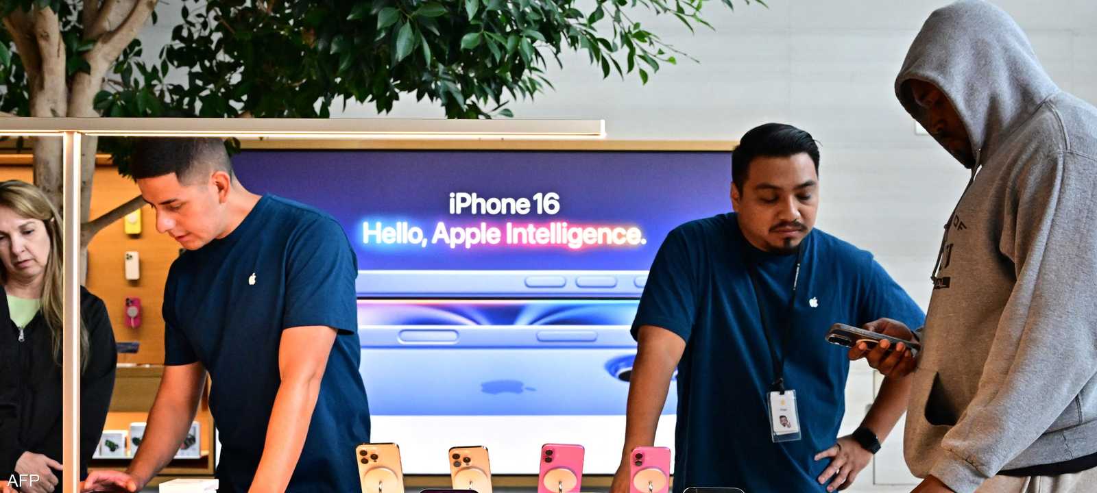 برامج التنوع تلزم أبل بتعيين موظفين من مختلف الأعراق