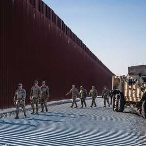 جنود أميركيين عند الحدود المكسيكية