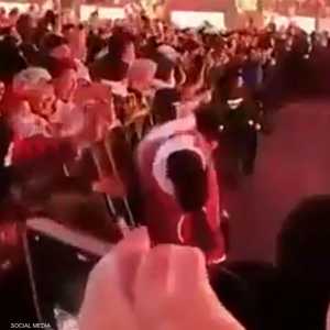 الروبوت حاول مهاجمة الجمهور