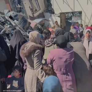 غزة وشبح عودة الحرب.. نتنياهو يوقف المساعدات وحماس تحذر