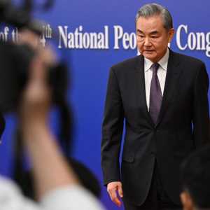 وزير الخارجية الصيني أعلن تأييده لحل الدولتين