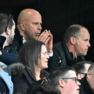 أرني سلوت مدرب ليفربول