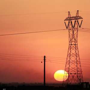 أرشيفية لأبراج طاقة كهربائية في العراق