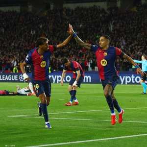 رافينيا ولامين يامال في لقاء برشلونة وبنفيكا