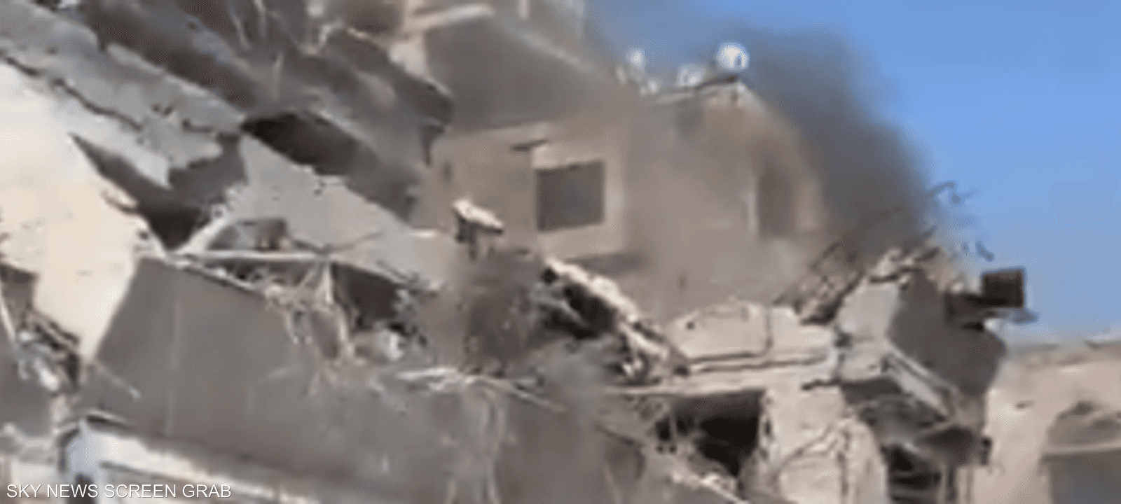 دخان في منطقة مشروع دمر