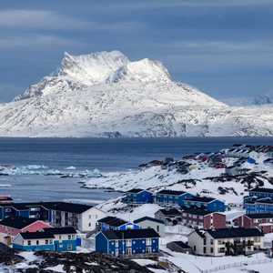 القطب الشمالي يغلي: صراع المعادن يبدأ
