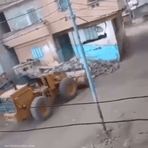 الخلاف نشب بين الأخوة بسبب الميراث