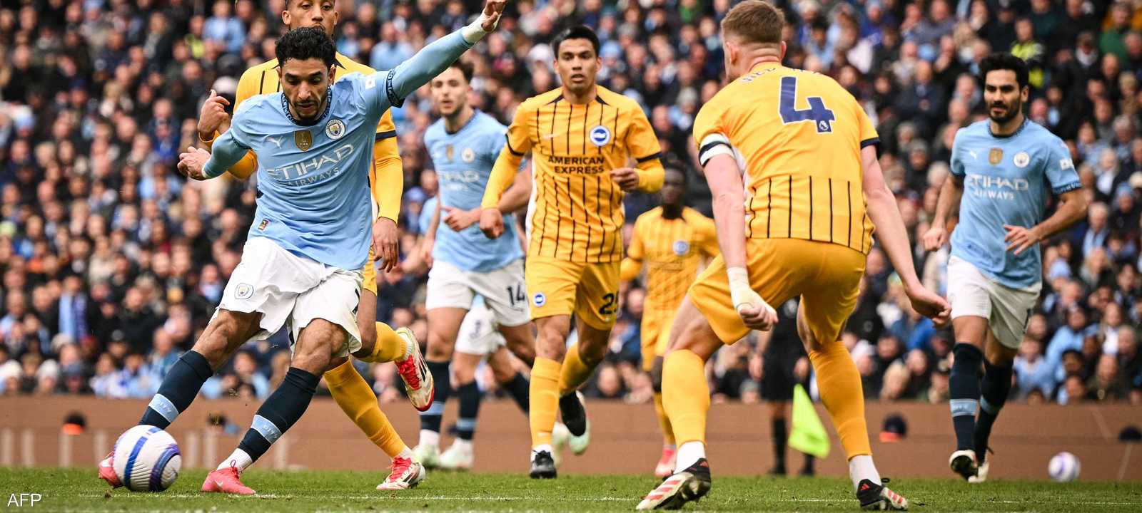 مرموش سجل هدفا وصنع آخر أمام برايتون في الدوري الإنجليزي