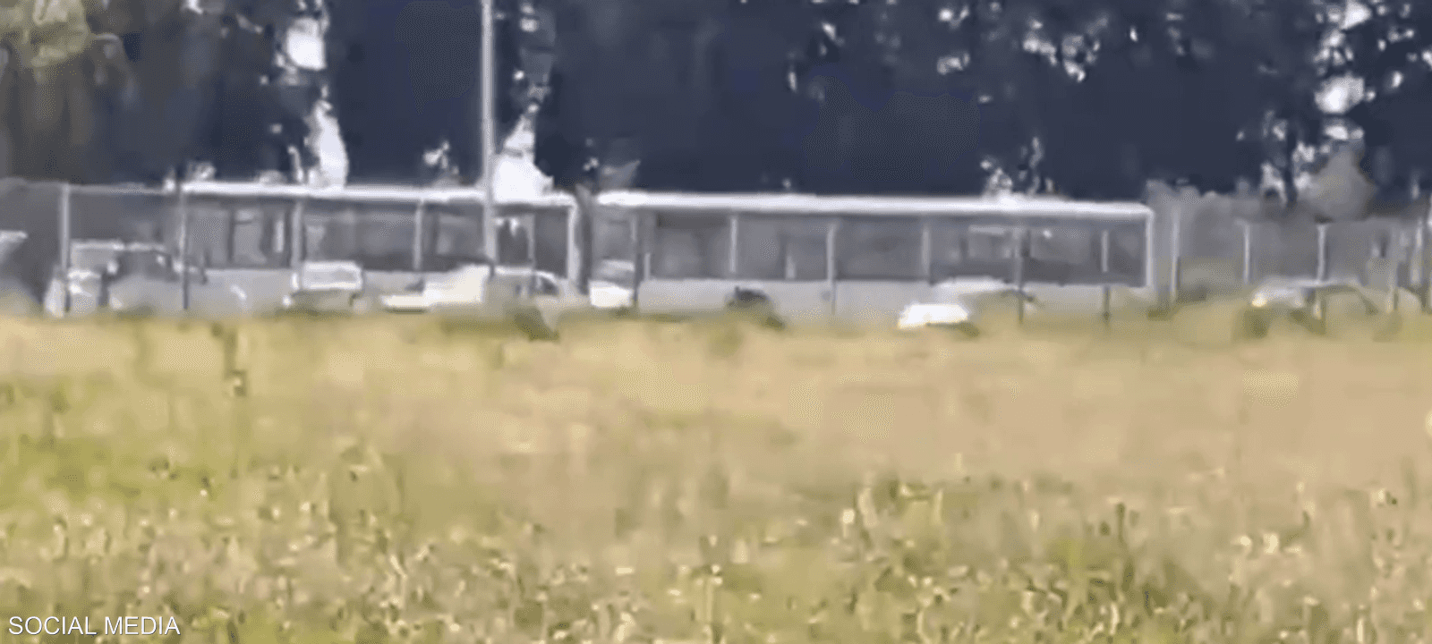 حافلات لنقل النازحين من قاعدة حميميم