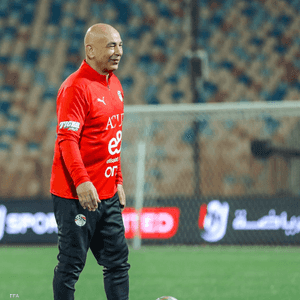 الكابتن حسام حسن يقود المنتخب المصري
