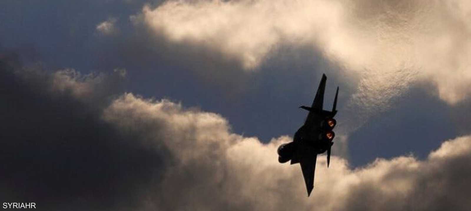 استهدفت الغارات موقع عسكري في وسط سوريا