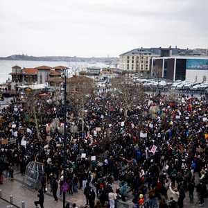 بدأت الأسبوع الماضي احتجاجات كبيرة عند احتجاز إمام أوغلو