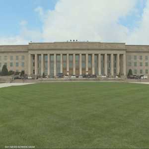 رسائل هاتفية تفجر خططا عسكرية أميركية