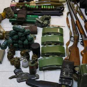 أسلحة وذخائر