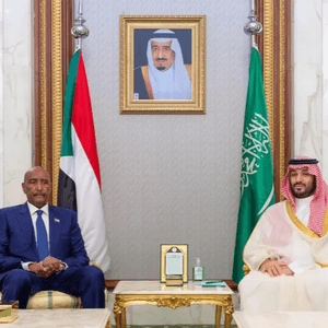 ولي العهد السعودي ورئيس مجلس االسيادة السوداني
