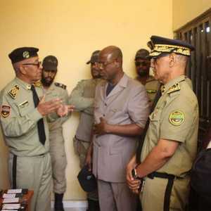 رئيس الآلية يزور مراكز الاستقبال المؤقتة للمهاجرين بنواكشوط