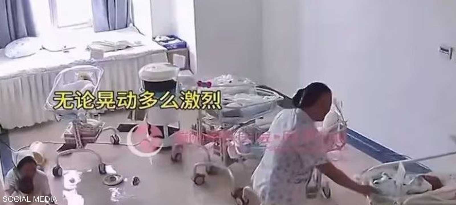 الممرضتان قاومتا الزلزال لحماية الأطفال