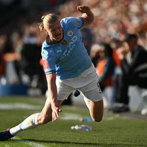 اضطر إيرلينغ هالاند لعدم إكمال مباراة