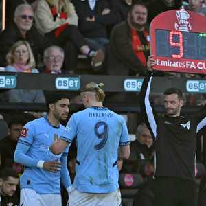 خرج هالاند في الدقيقة 61 من المباراة