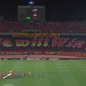 الأهلي يكرم وفادة الهلال