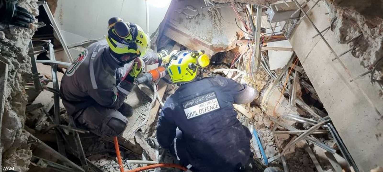 فريق الإمارات للبحث والإنقاذ يقدم الدعم الإنساني لميانمار