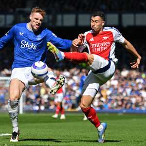 أهدر فريق أرسنال نقطتين ثمينتين