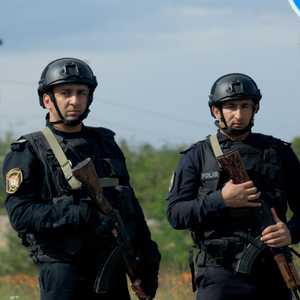 عنصران من الشرطة الأذربيجانية - أرشيفية