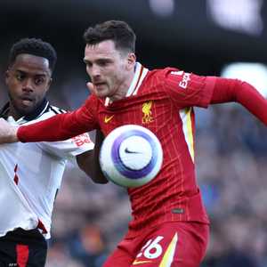 الظهير الأيسر لفريق ليفربول آندي روبرتسون